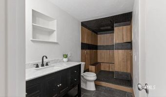 445 W Academy Ave, Colorado City, AZ 85021