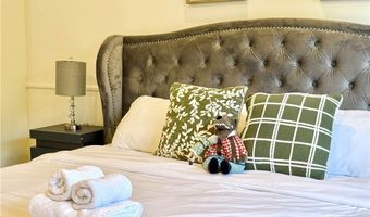 9504 E Naomi Ave, Arcadia, CA 91007