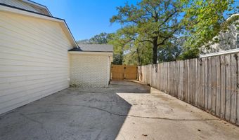 379 Wilton Dr, Baton Rouge, LA 70815