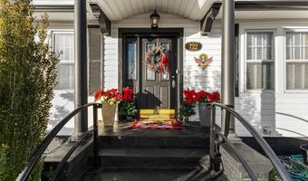 722 E 18th St, Ada, OK 74820