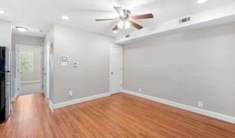 834 19TH St NE, Washington, DC 20002