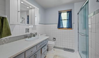 1926 Southwoods Rd, Anderson, IN 46012