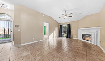 62 W 13TH St, Atlantic Beach, FL 32233