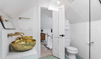 724 Charles Allen Dr NE 4, Atlanta, GA 30308