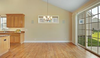 40491 N S Newport Dr, Antioch, IL 60002
