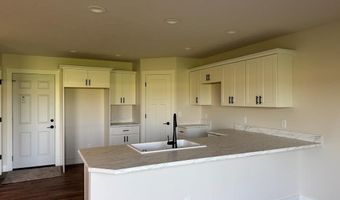 1503 Highlander Ln, Aurora, NE 68818