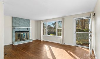 14 Morgan Blvd, Asheville, NC 28704