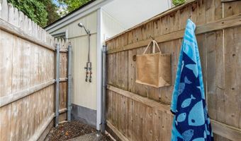 471 Annaquatucket Rd, North Kingstown, RI 02852