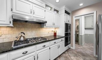 4700 Clearview Dr, Bartlesville, OK 74006