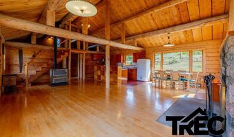 17 Rustic Rd, Cody, WY 82414
