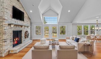 12 Laomatong Way, Bedminster, NJ 07921