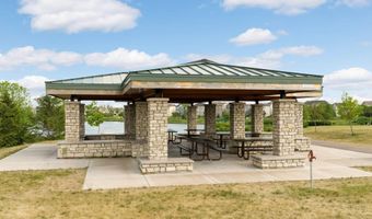 15590 Duck Trail Ln, Apple Valley, MN 55124