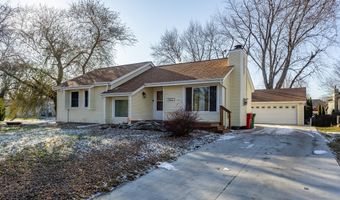 902 NW Greenwood St, Ankeny, IA 50023