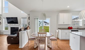 30 CHARLESTON Cir, Dover, DE 19904