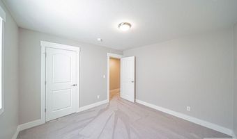 1043 Diamond Dr, Ammon, ID 83406