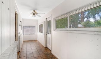 6437 HOLYOKE Dr, Annandale, VA 22003