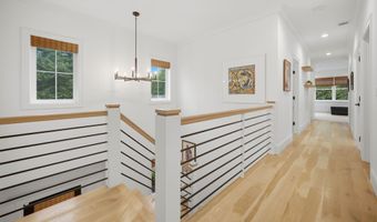 43 Oak Ridge Dr, Avon, CT 06001