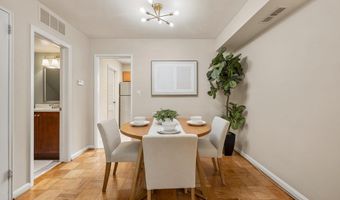 2312 N DEARING St, Alexandria, VA 22302