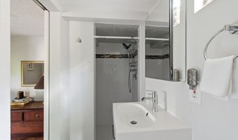 3141 CLAYBORNE Ave, Alexandria, VA 22306