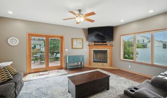 4942 Hemingway Dr, Ames, IA 50014