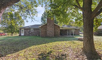 1307 S Washington Ave, Aurora, MO 65605