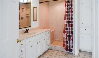 561 W Redbud Ln, Atoka, OK 74525