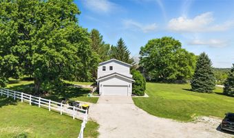 1404 Nile Kinnick Dr S, Adel, IA 50003