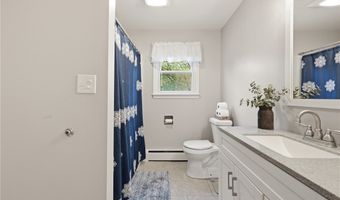 462 Eisenhower Ave, Angola, NY 14006