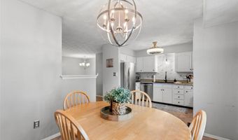 407 Tulsa Ave, Ballwin, MO 63021