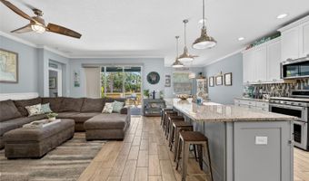 5227 ADMIRAL POINTE Dr, Apollo Beach, FL 33572