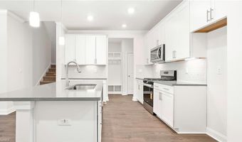 112 Lemongrass Ln, Advance, NC 27006