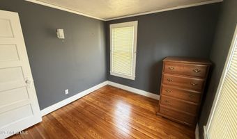 3 Hayes Pl, Amsterdam, NY 12010
