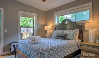 12 Upstream Way, Asheville, NC 28806
