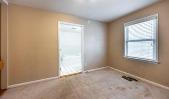 413 Seymour St, Aberdeen, NC 28315
