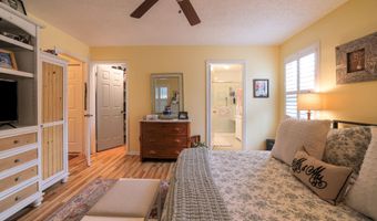 13 Sequoia Ct, Barnegat, NJ 08005