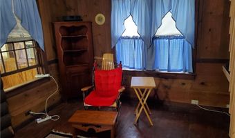 95 Mohawk St, Coventry, RI 02816