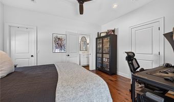 4301 S 86th St, Bentonville, AR 72713