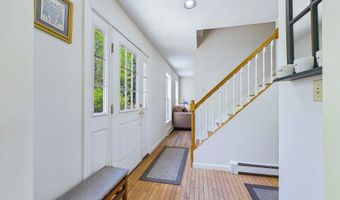40 Meadow Dr, Bar Harbor, ME 04609
