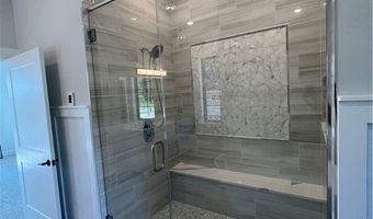 825 Club Dr W, Aurora, OH 44202