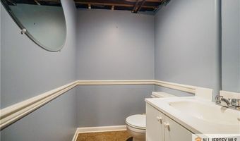 82 Milltown Rd, East Brunswick, NJ 08816