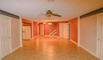 166 Castleton Dr, Bardstown, KY 40004