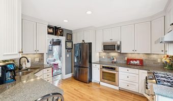 709 High St, Bath, ME 04530