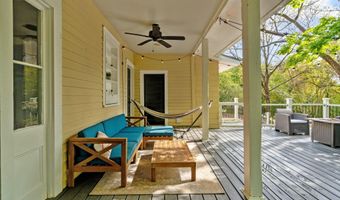 802 N Poplar St, Aberdeen, NC 28315