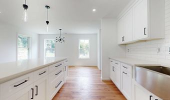 55 B Moulthrop St, Ansonia, CT 06401
