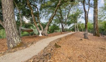 1105 White Oak Dr, Santa Rosa, CA 95409