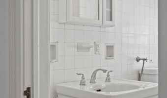 1952 CANTERBURY Rd, Abington, PA 19001