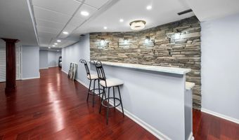 2086 Valleyview Dr, Ann Arbor, MI 48105