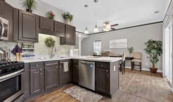 2484 Stonegate Dr NW, Acworth, GA 30101