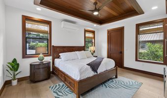 78-7032 MOLOLANI St, Kailua Kona, HI 96740