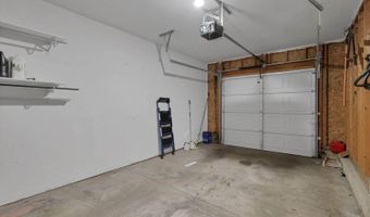 4693 Athalia Dr, Columbus, OH 43228